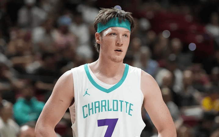 开云地址-库里三分纪录保不住了？新秀场均3.7记三分，米勒：有望超越库里